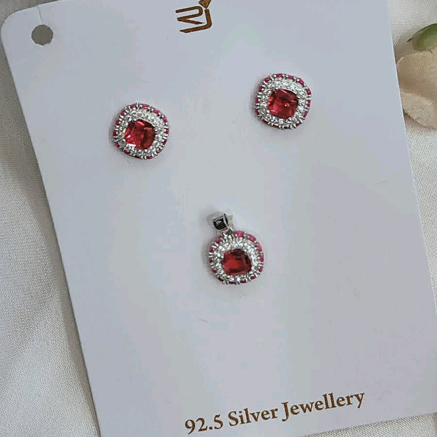Red Round Spinel Pendant Set